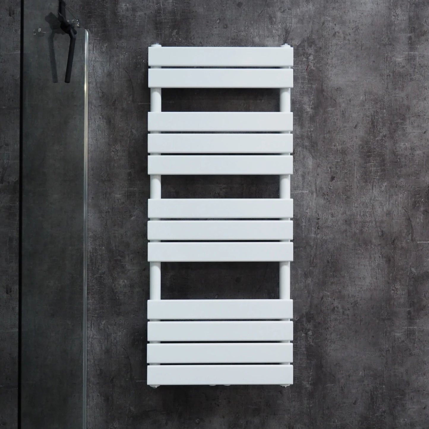 Radiateur de salle de bain design WN avec raccordement central et raccordement latéral blanc